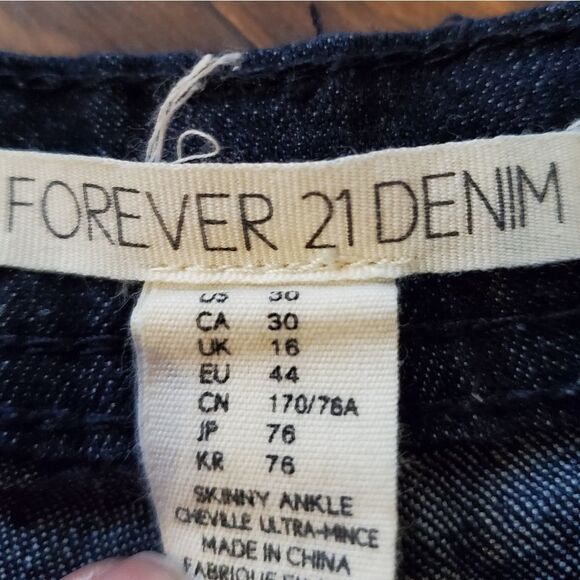 🔺️Forever 21 Blue Skinny Jeans Size 10/30 - Picture 8 of 10